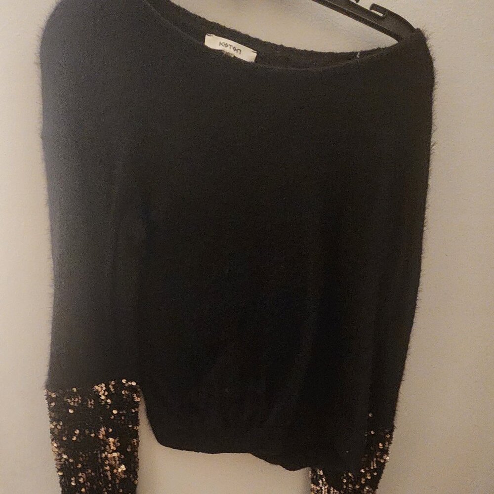 Cute Sparkle Black Sweater